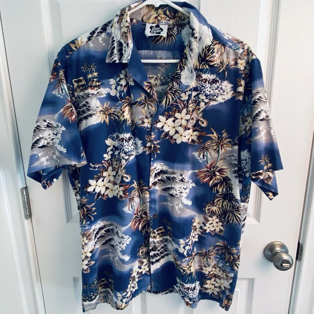 Hilo Hattie Shirt Mens Size Large Short Sleeve Hawaiian Blue Floral Waves Tiki